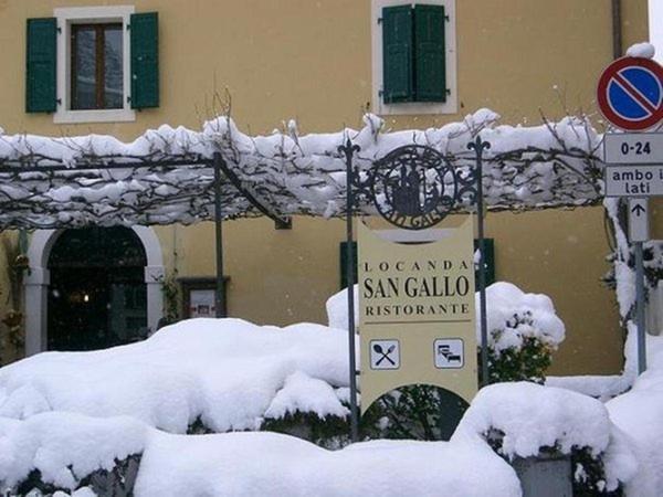 Hotel Locanda San Gallo Moggio Udinese Exterior foto